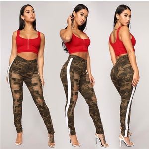 Camouflage skinny jeans
